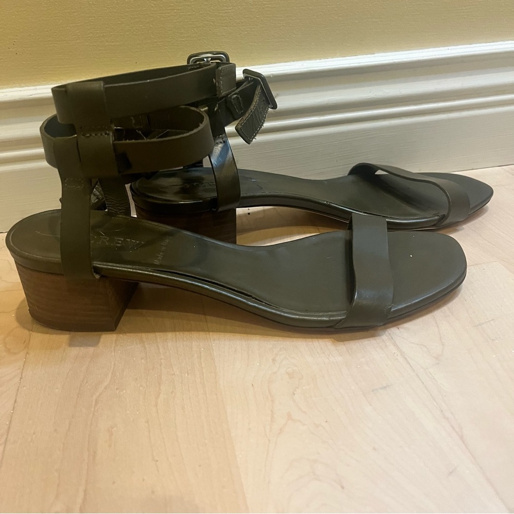 J Crew low heeled ankle strap sandal Olive green 8